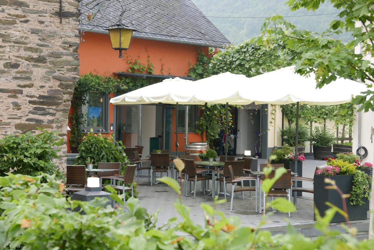 Weingut Clemens 3*